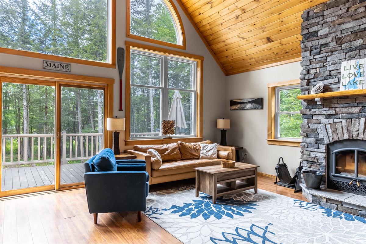 SEBEC LAKE HOUSE☀️SEBEC LAKE, ME PINE TREE STAYS