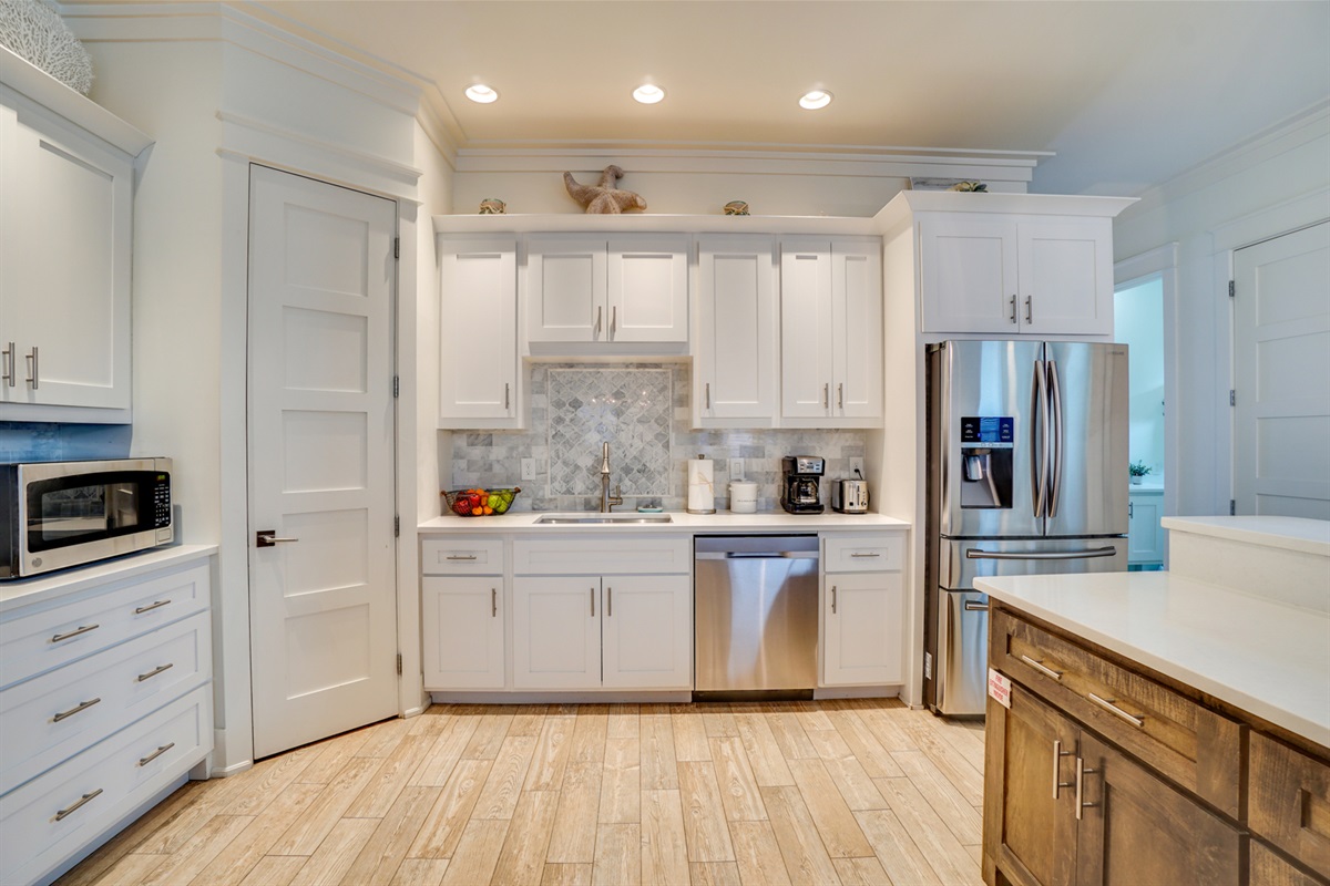 Latitude Adj / PCB Warren Beach Rentals