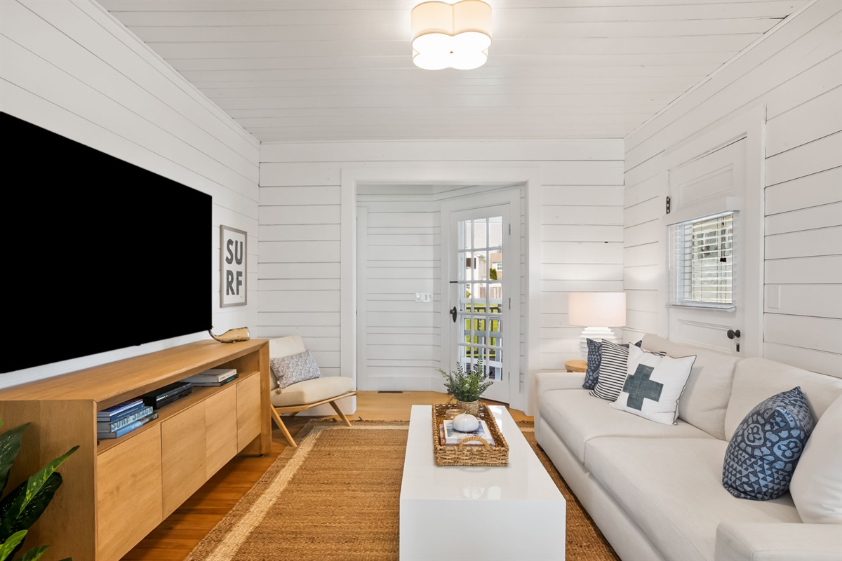 Drakes Island! Large Home With Stunning Ocean Views Coastline