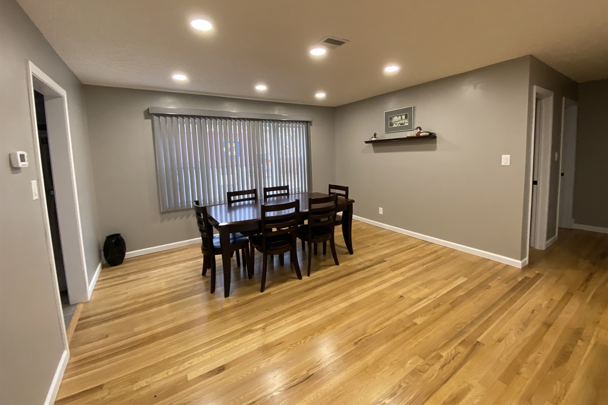 Ellis Apartment Main Street Lodging