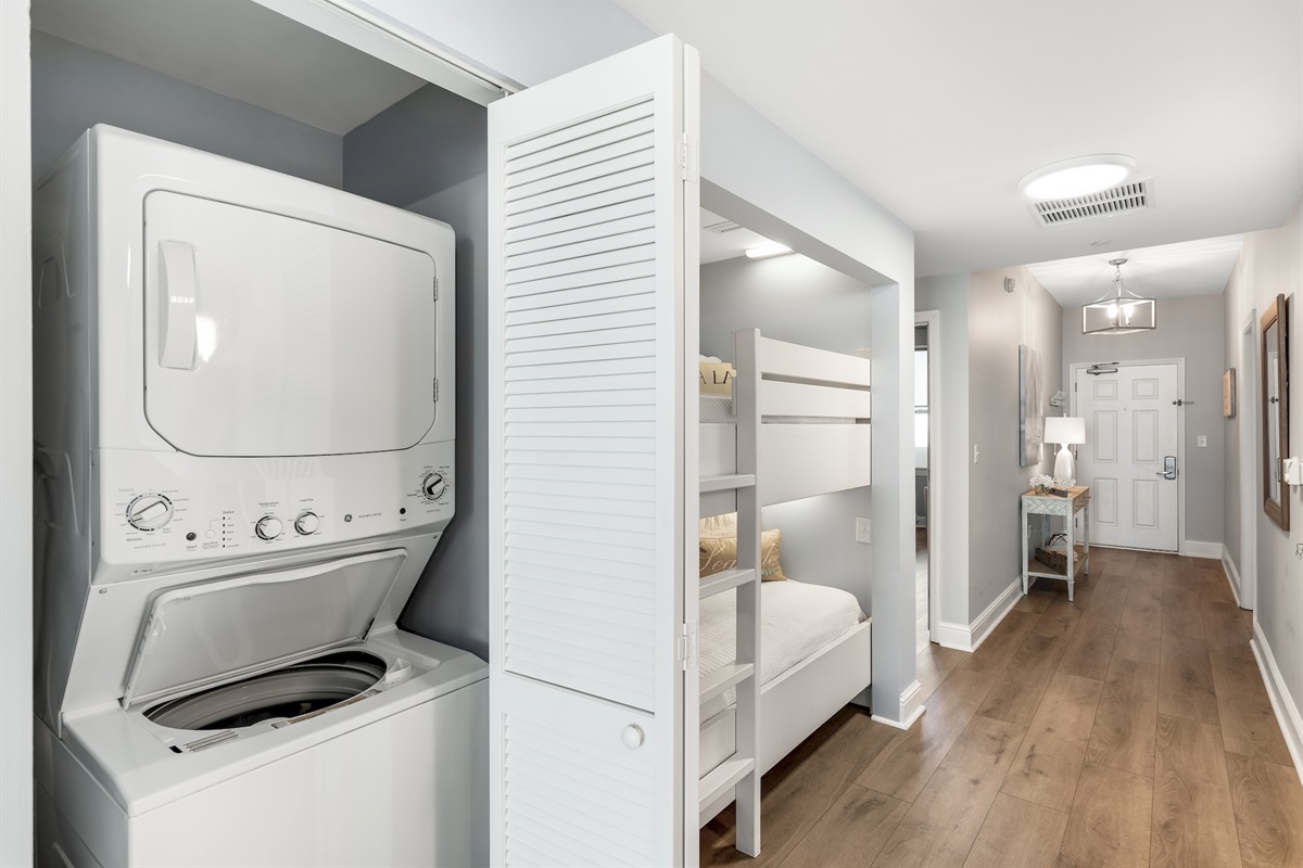 AQUA 2105 Stay with Stan