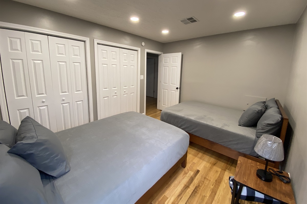 Ellis Apartment Main Street Lodging