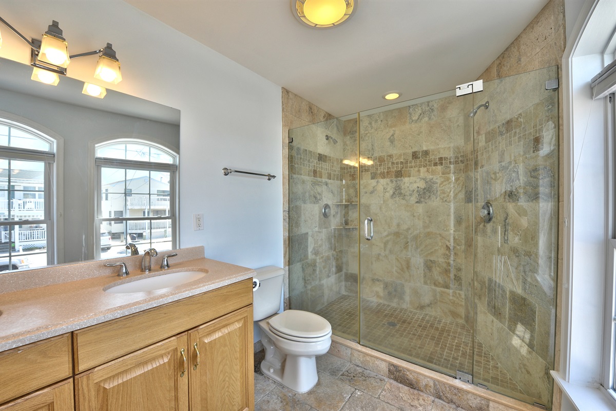 Shamrock by the Sea (A) LBI Beach House For Rent Shamrock by the Sea