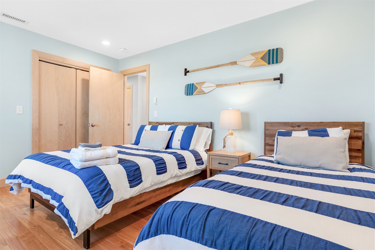 Drakes Island Getaway spacious house with tidal water views! Coastline Vacation Rentals