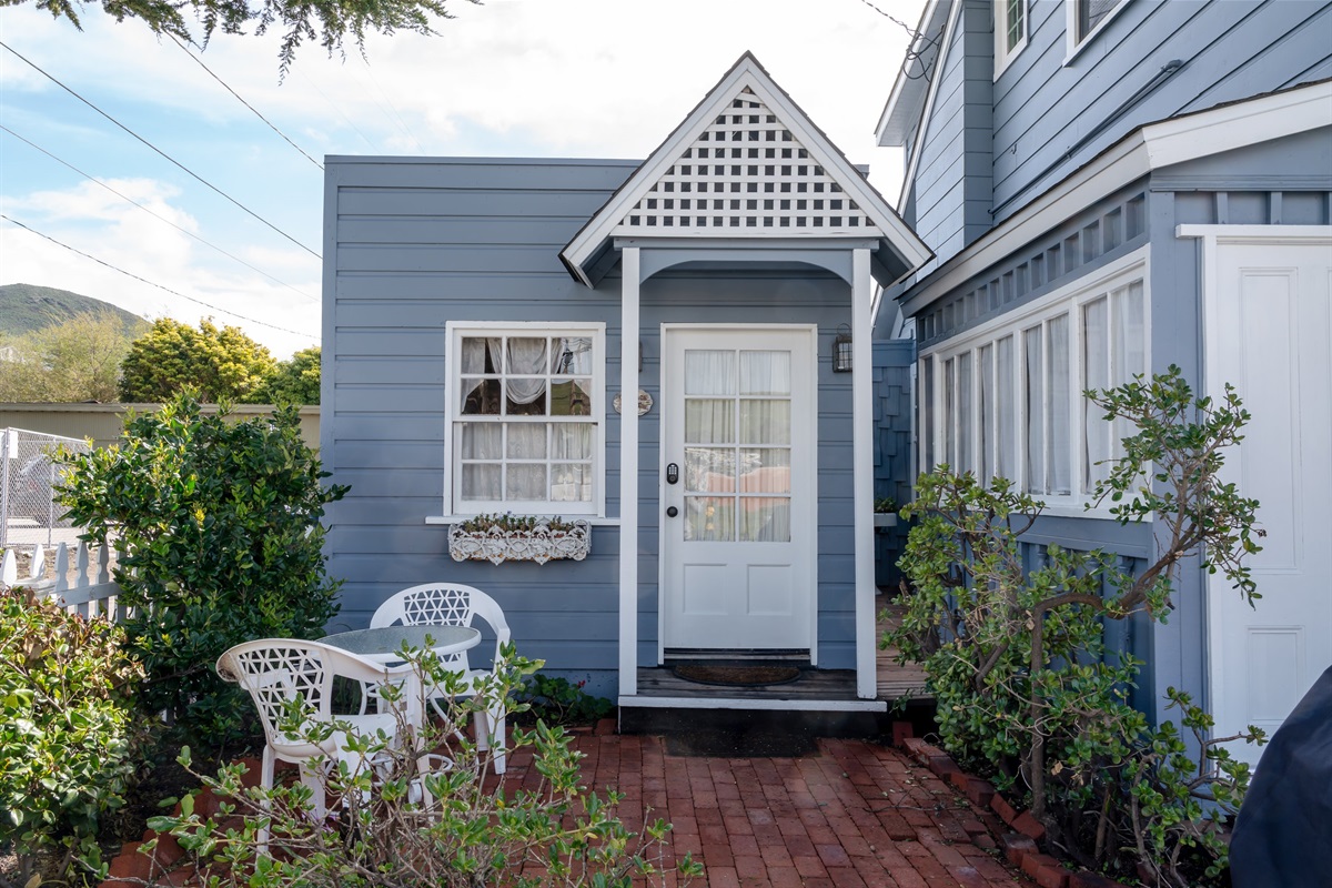 (044 C) Carriage House Beachside Rentals Inc.