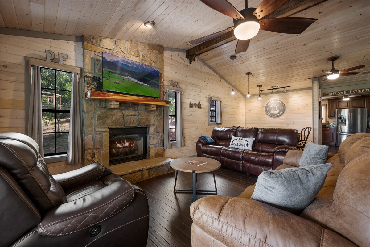 Huskey Hill Lodge Josh's Cabins