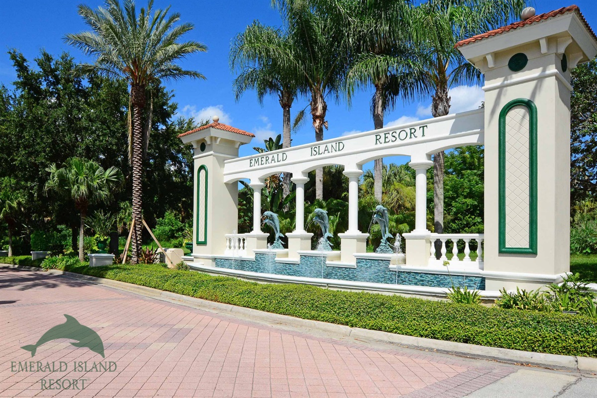 EMERALD ISLAND (8409BL) 3BR 2.5BA Townhome, Gated Resort Florida