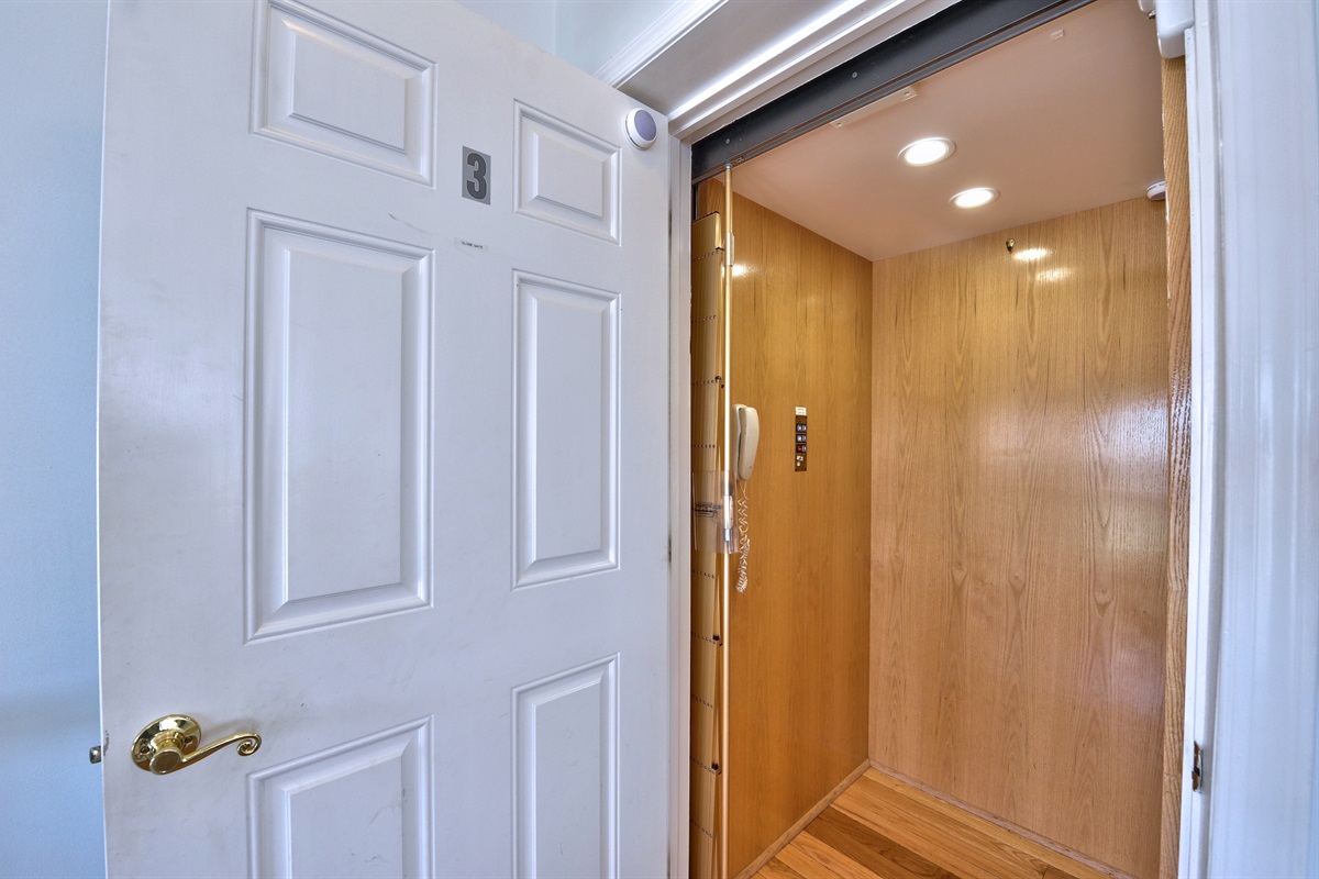 Shamrock by the Sea (A) LBI Beach House For Rent Shamrock by the Sea