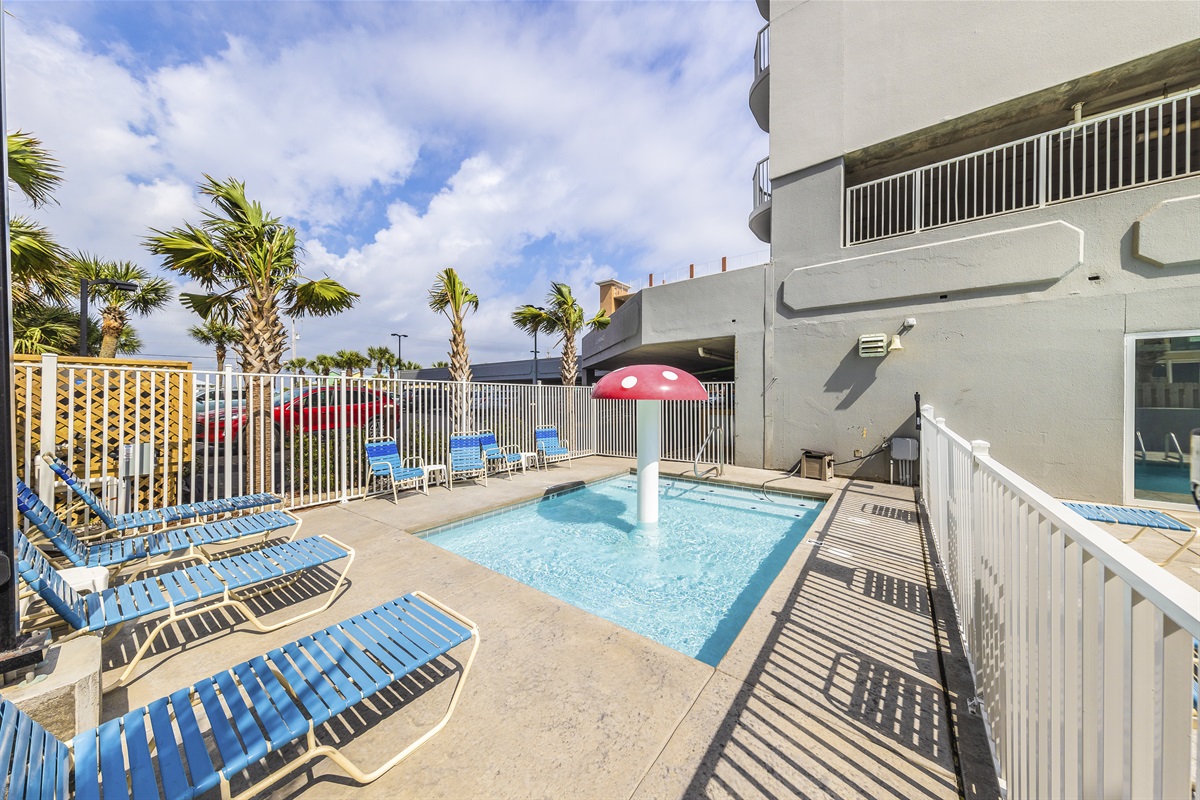 Island Royale 1101 "Searenity” A Luxury beachfront condo McGee