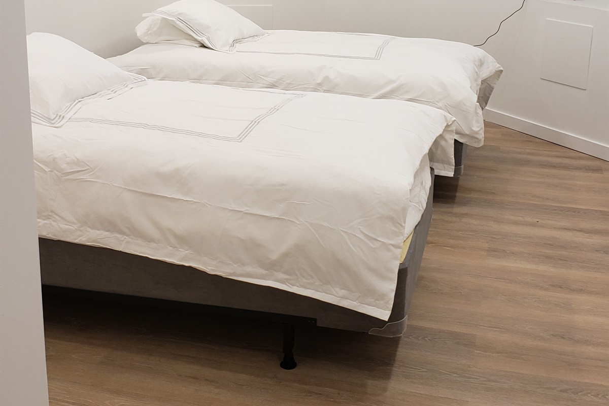 NYOCS0002 New Luxury Colonial 6 (10) Bedroom Highland Mills NY FIVE