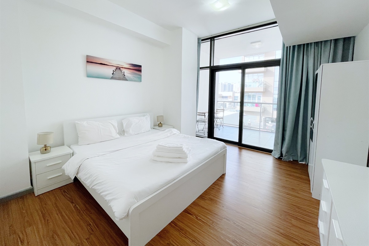 Lovely 1BR Apartment for Maximum Comfort in Silicon Oasis, Dubai