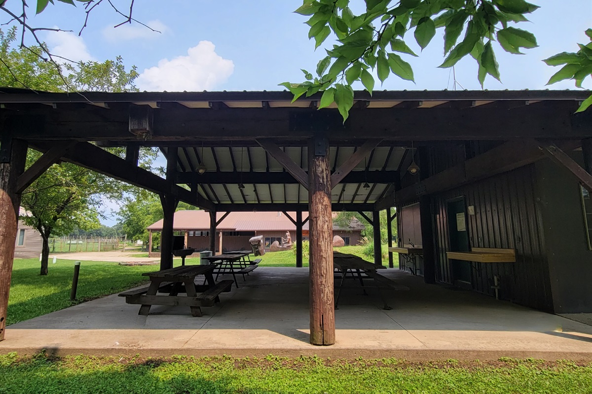 Prairie Stable 2 Stay at Wildlife Prairie Park