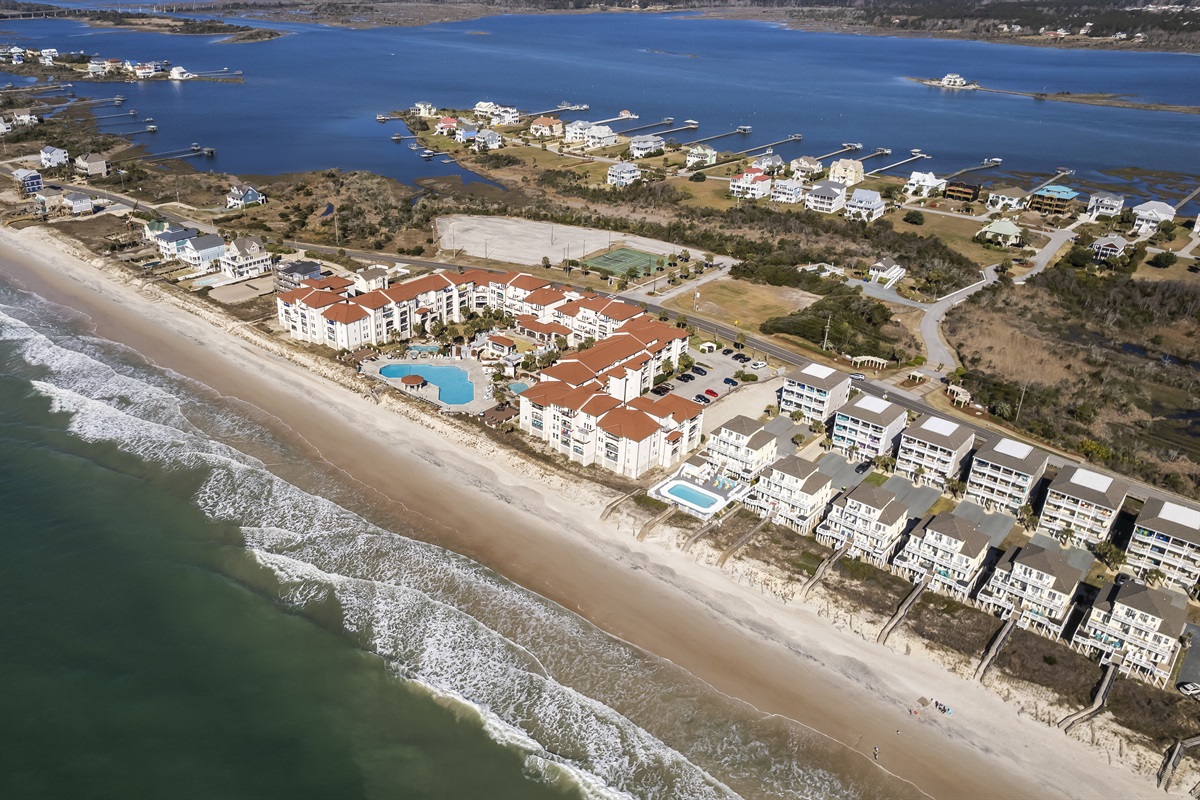 Bowen Vacation Homes Bowen Vacation Homes