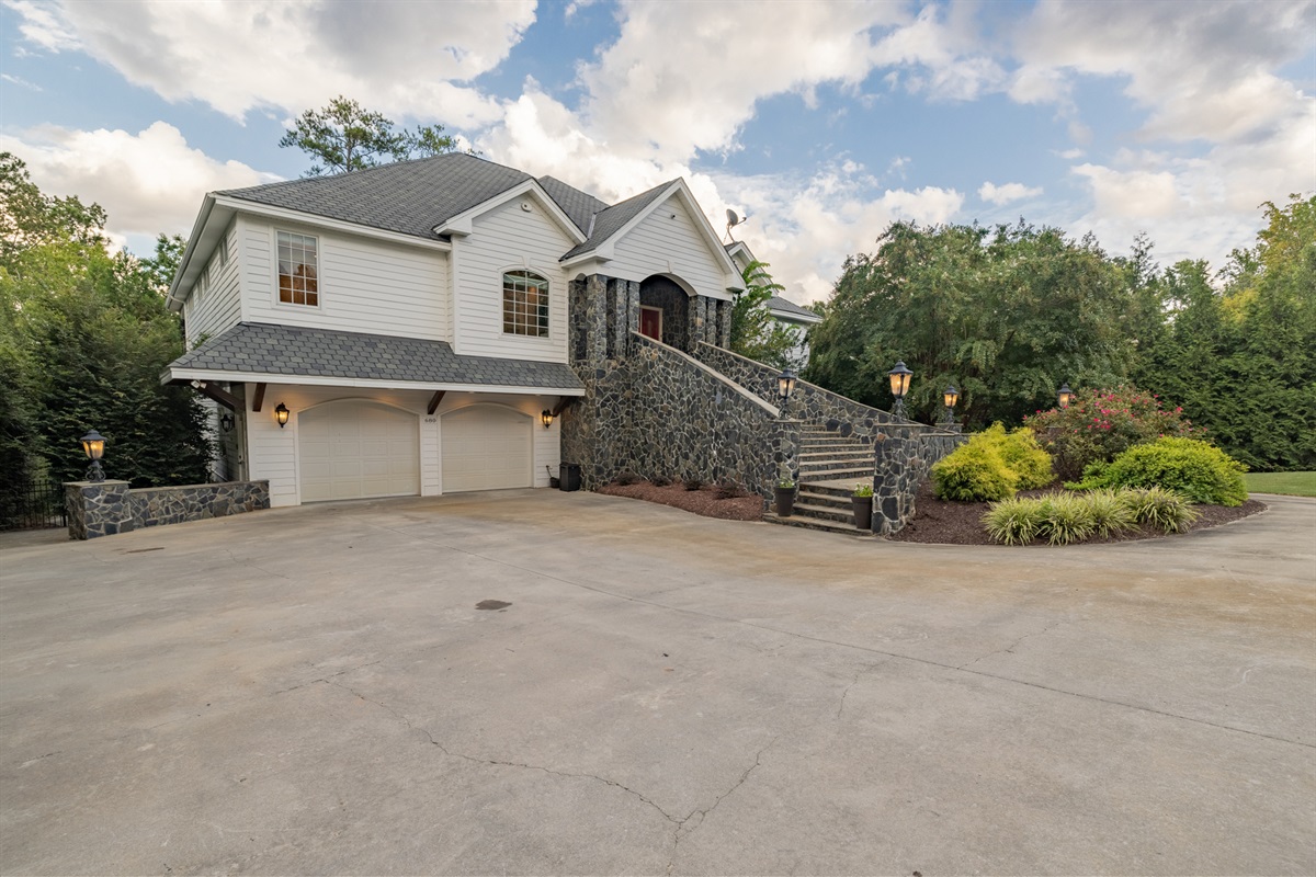 The MacDaddy Rental Homes of Lake Gaston