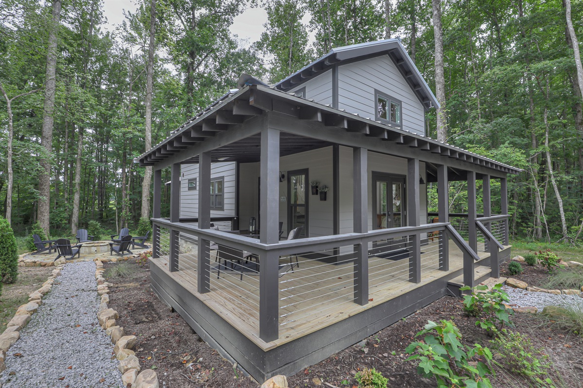 Luxe Nest at The Retreat at Sunset Bluff Retreat Vacations Book