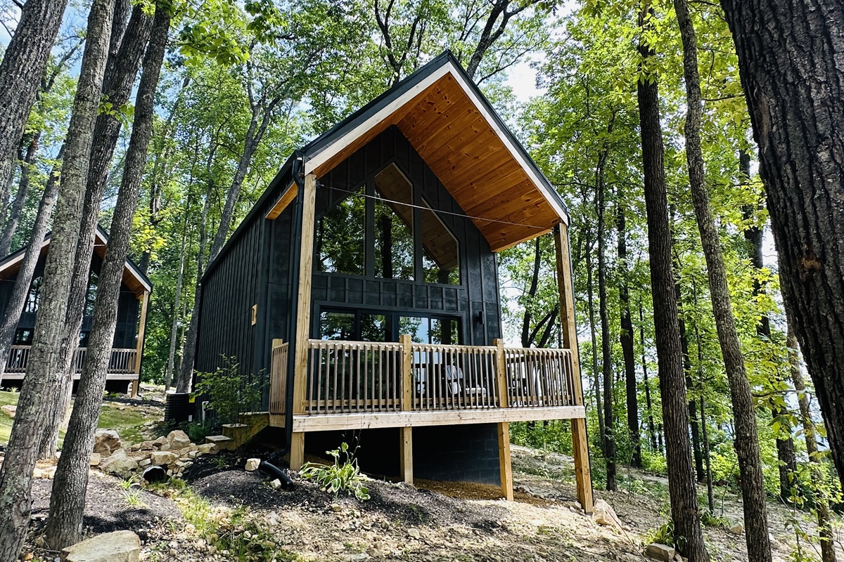 Trillium Guest Cottage 1 Luxe Lodging