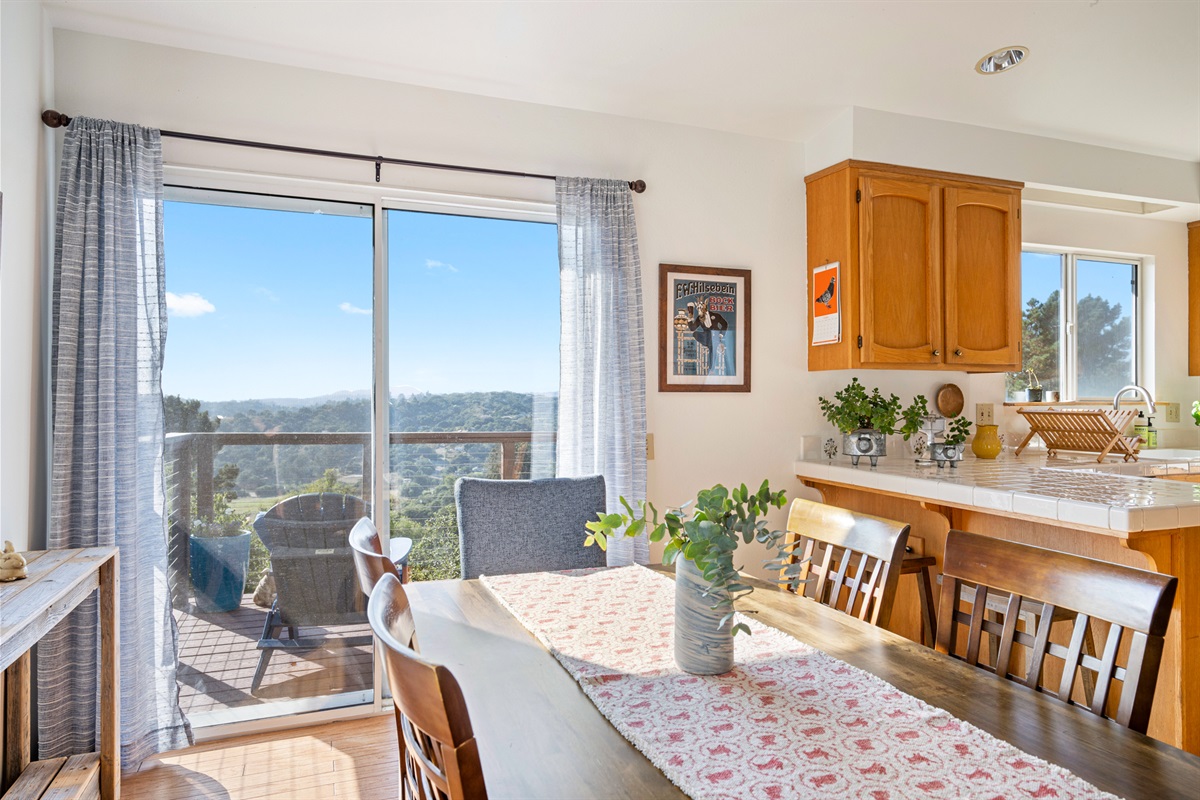 Lilly's Guest House on Hansen Hill Templeton Vacation Rentals