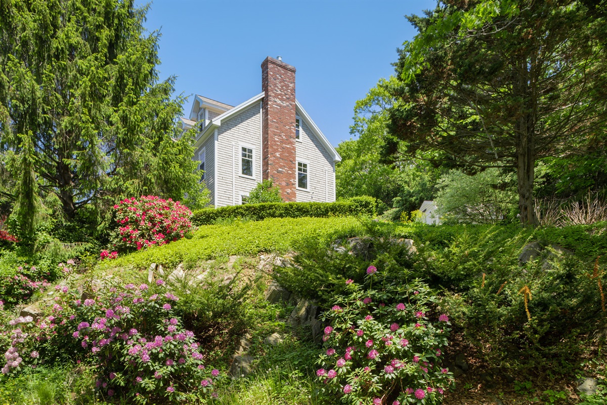 Luxurious Home By The Beach coastal home in the heart of Kpt