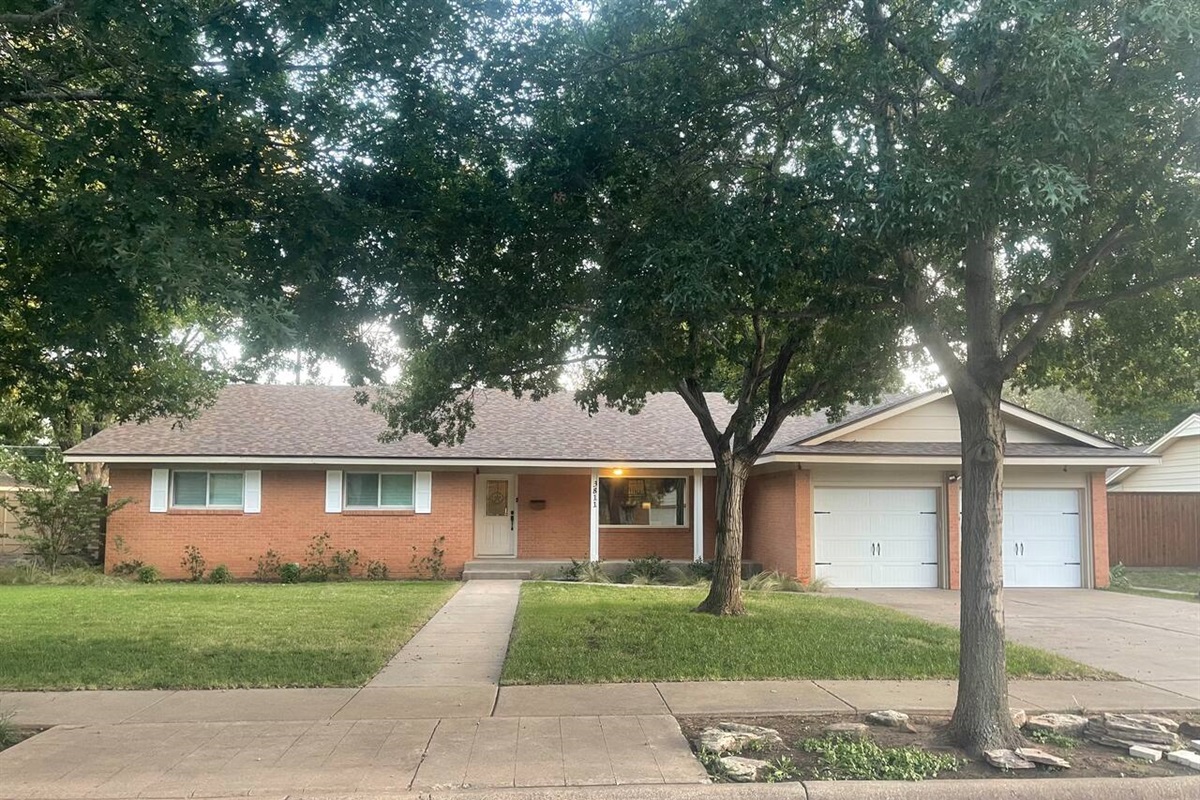 Evening Breeze in Melanie Park Short Term Rentals Homes in Lubbock