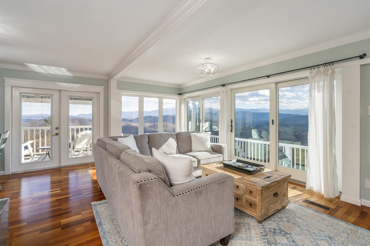 Shell Mountain Cabin