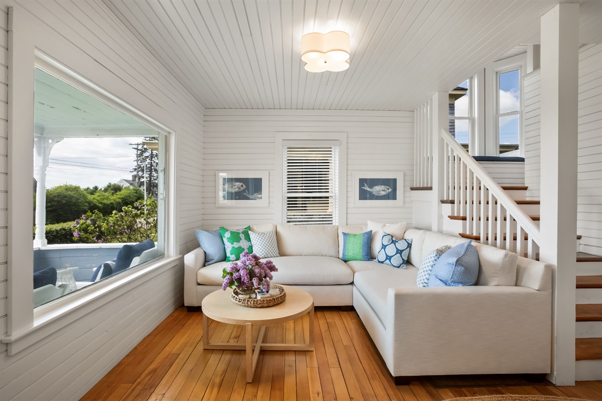 Drakes Island! Large Home With Stunning Ocean Views Coastline