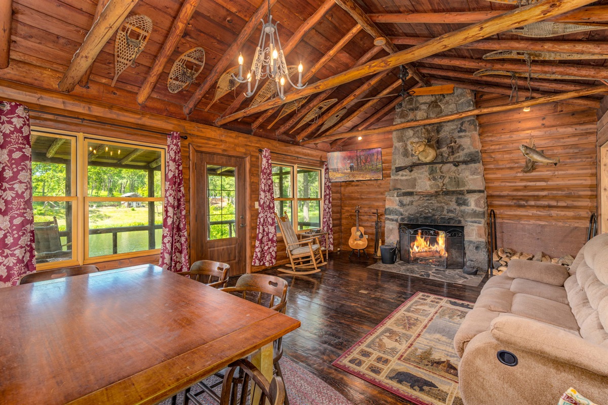 Family Cabin at Big Rock Creek (Cozy Cabin on 980 Acre estate) Big Rock Creek