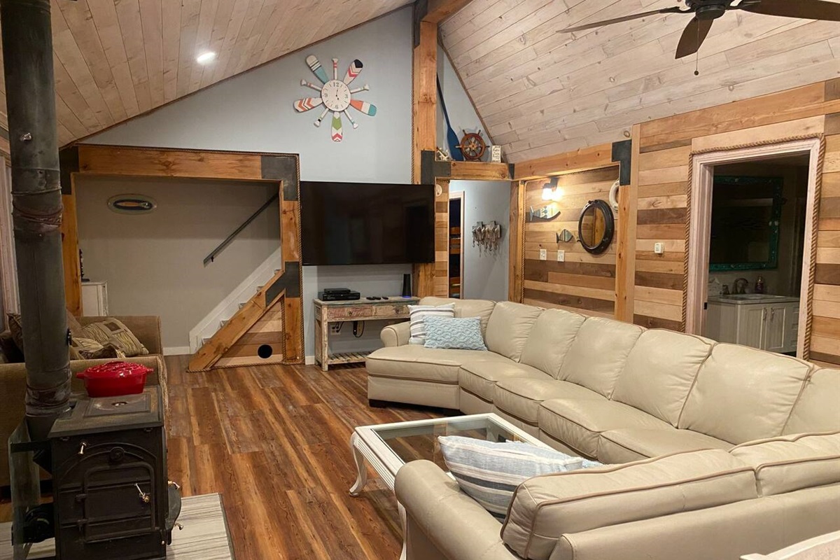 Mesick's Island View Cottage Simple Lyfe Stays