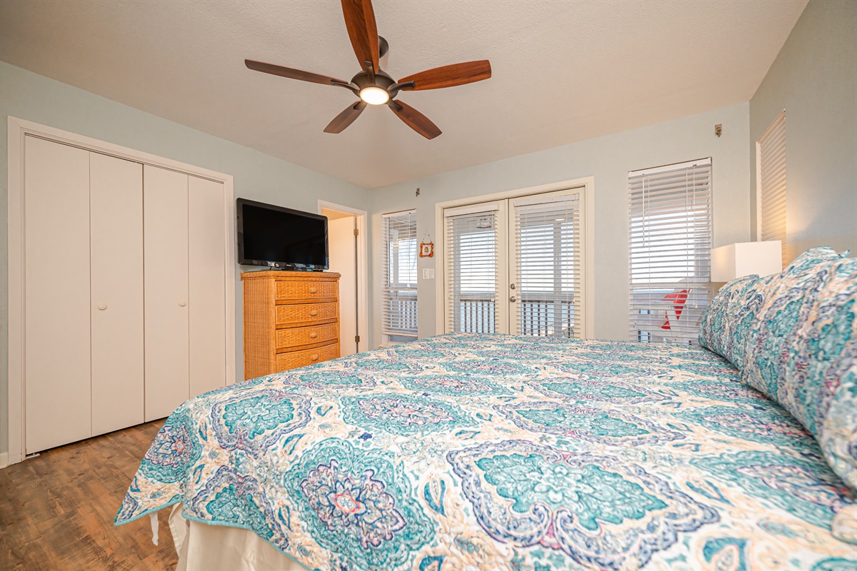 Pier Pleasure I By the Bay Vacation Rentals