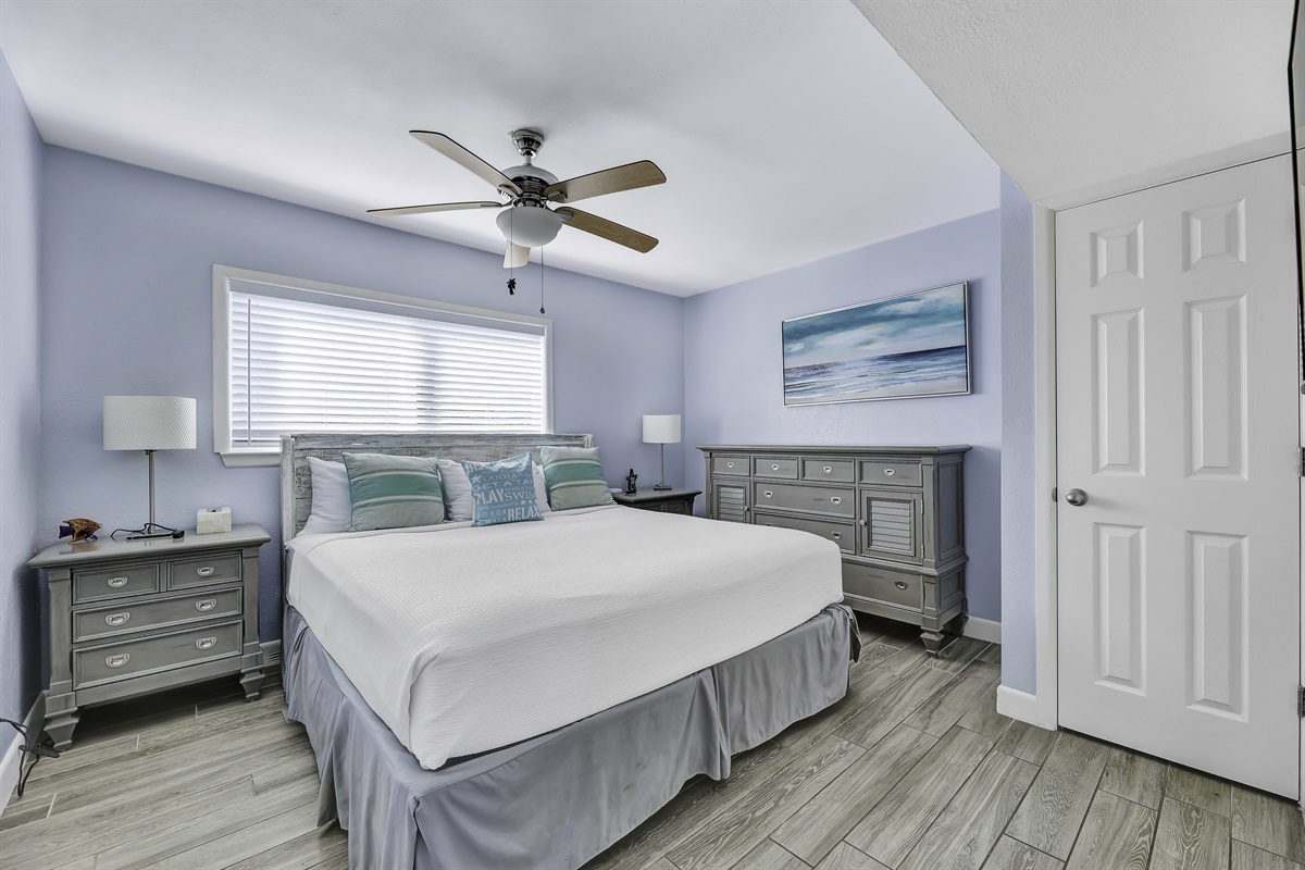 Gulf Coast Condo Across from Beach! Island Rentals SPI