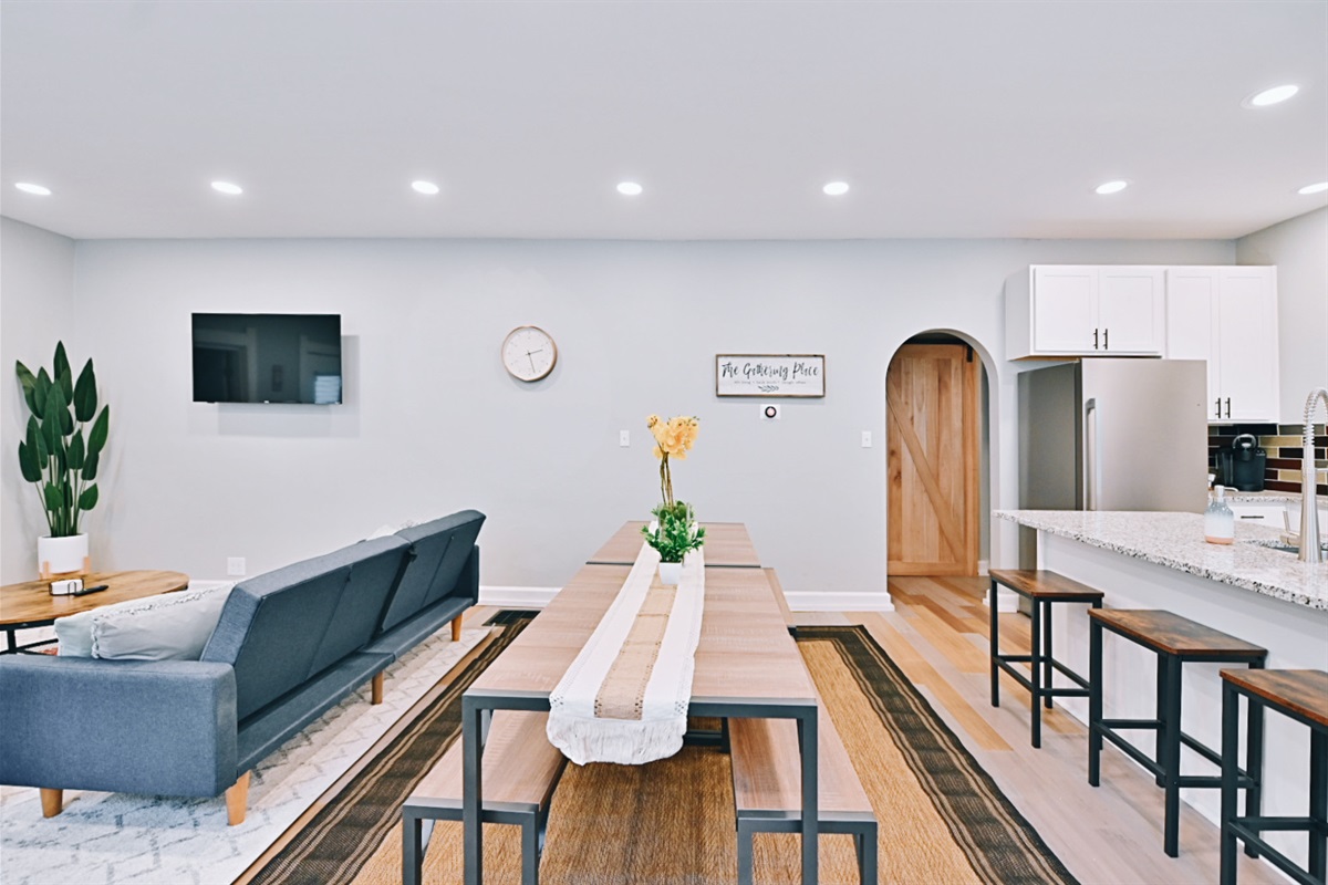 Luxury Home Minutes from Downtown Indy! Playpark Vacation