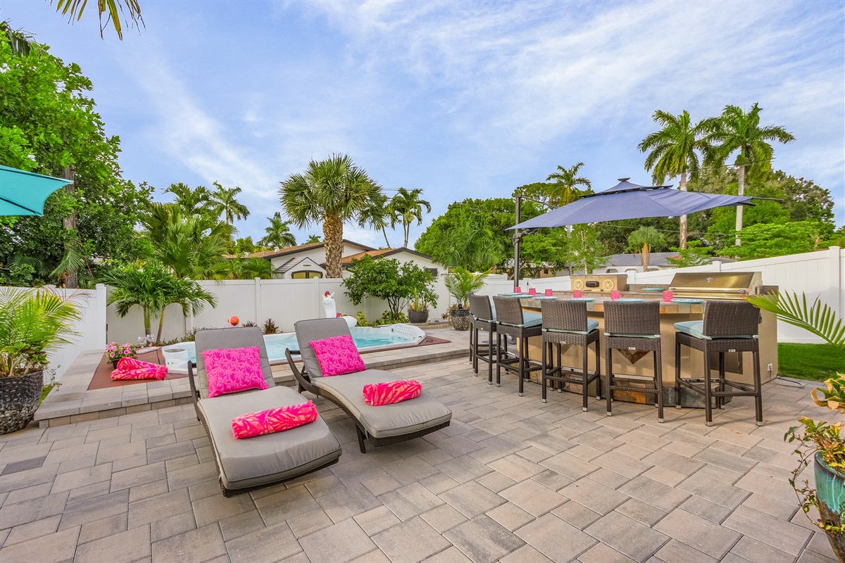 Luxury Pool Oasis Near the Beach Naples Florida Rentals