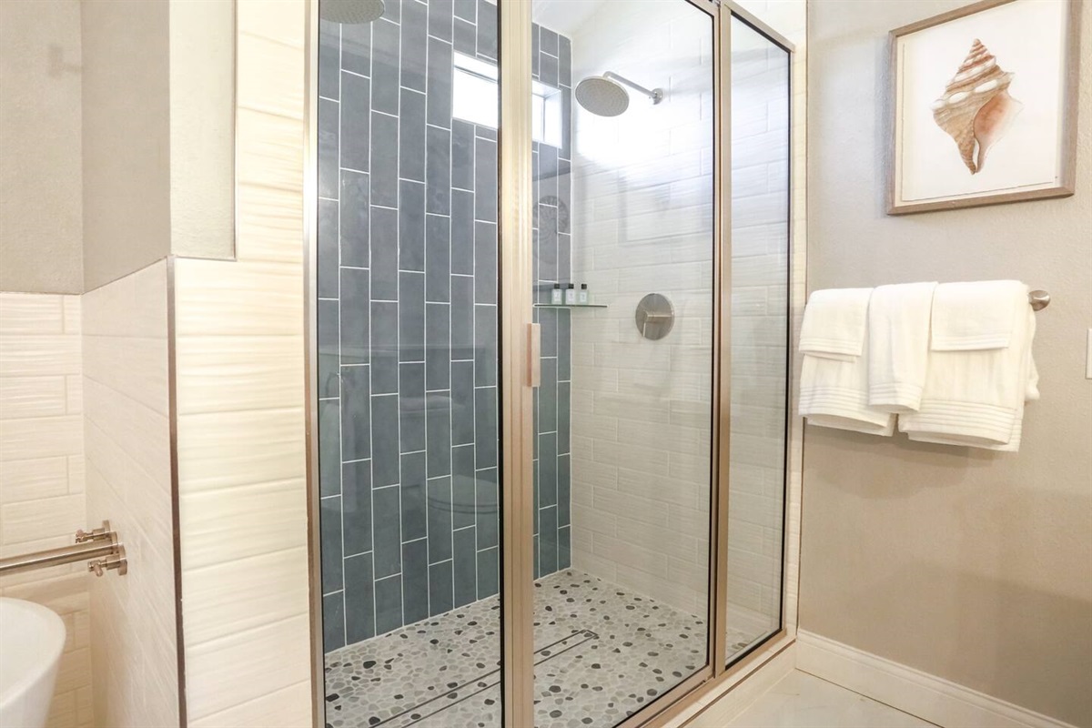 Coastal Retreat at Tech Terrace 3/2 Remodeled Short Term Rentals Homes in Lubbock near Tech