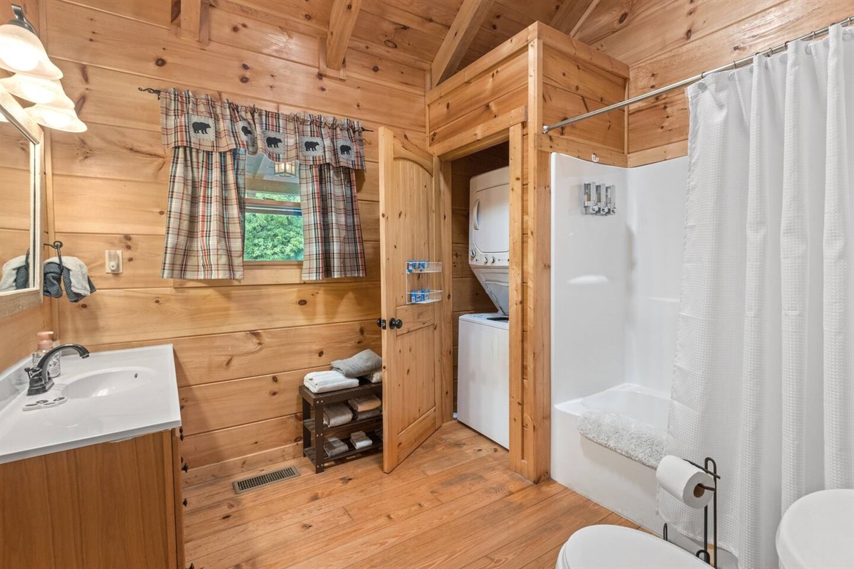 Lazy Dog Lodge GW Barnard Properties LLC