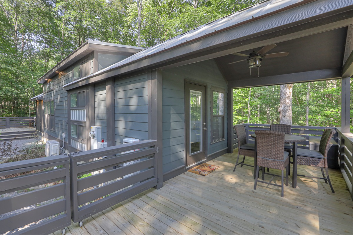 Petite Retreat at The Retreat at Water's Edge Retreat Vacations