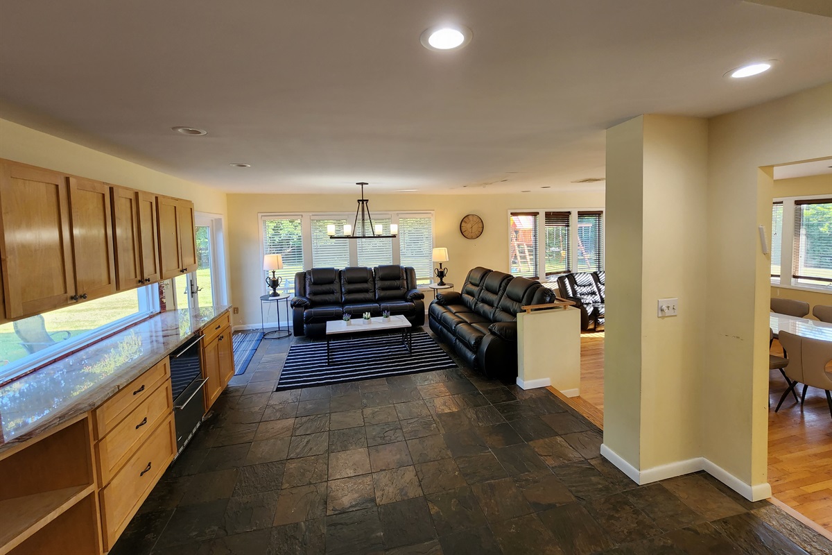 NYOCL0005 5 Bedroom Contemporary House Monroe NY FIVE STAR RELAX