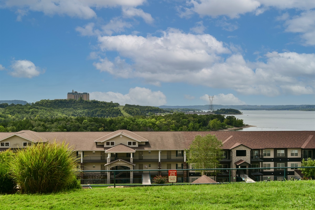 Cove View Chateau at The Majestic Sleep Branson