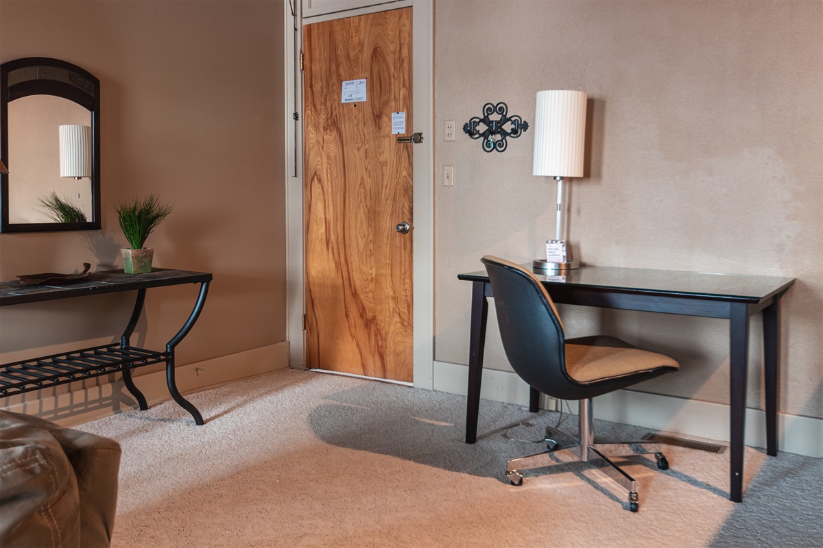 The Barrington 1BR loft apartment in historical downtown On The