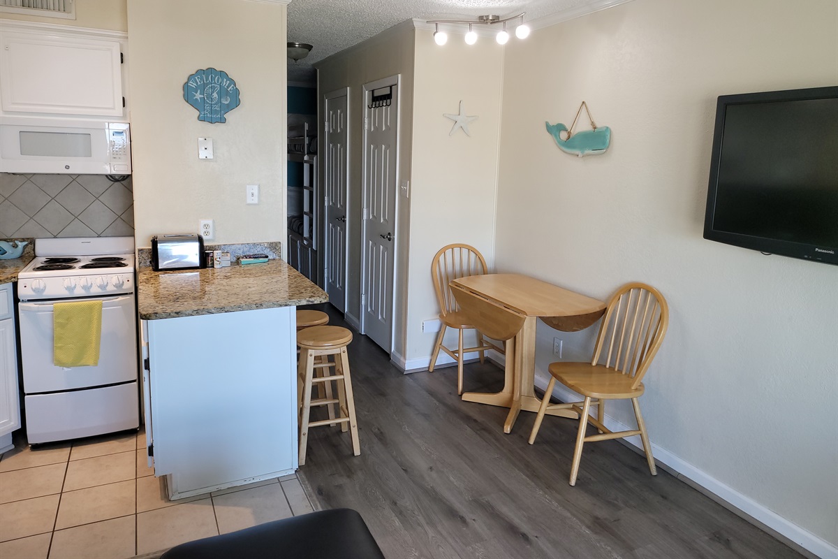 Gone Coastal 376 Team Mamo Realty, Inc.