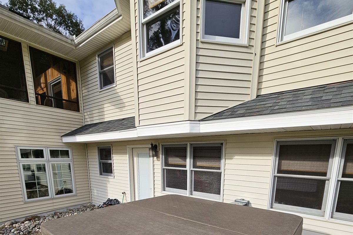 Schroon Lake Waterfront w/ Hot Tub 19 beds ADK Lakefront Property