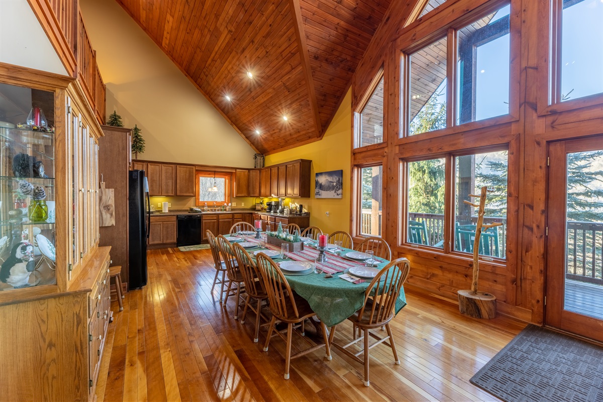 The Snowshoe Chalet Big Shaka Properties