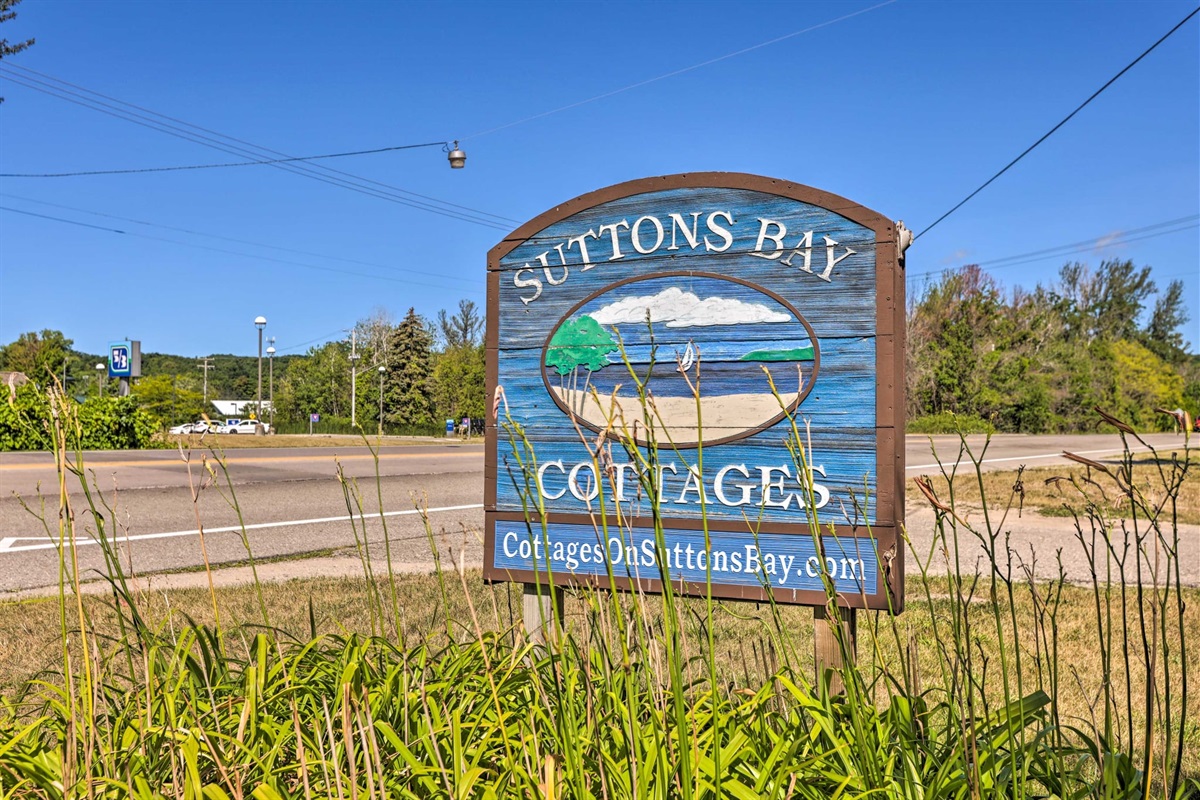 Cedarwood Cottages On Suttons Bay