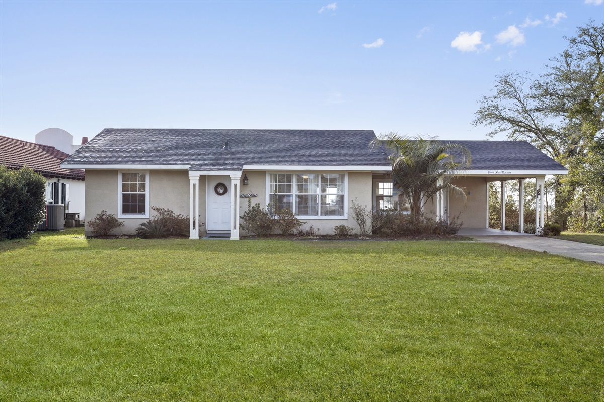 Finley House Gulf View Rentals by Mindy