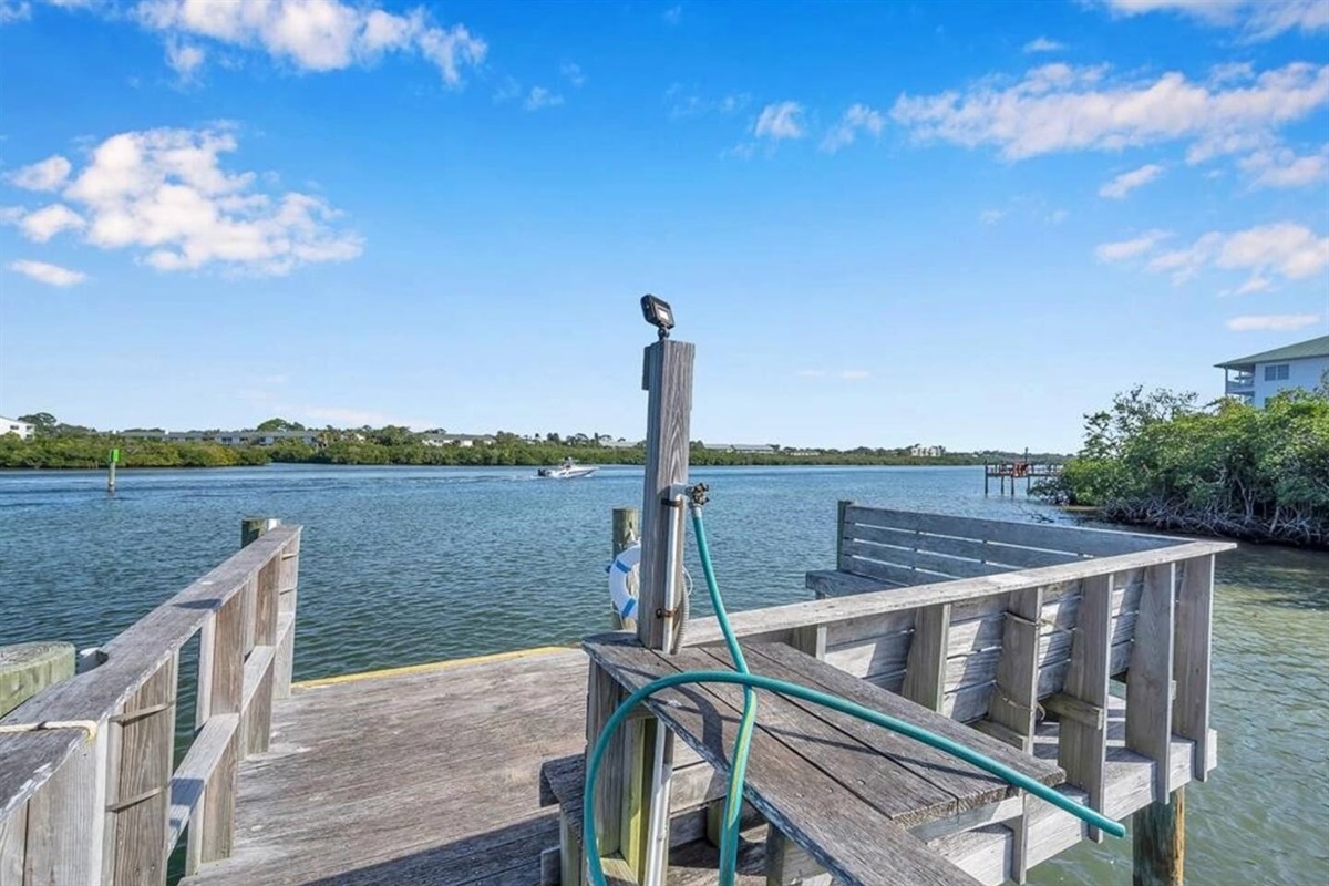 Mariner's Pointe 402 Hello Sunshine Vacation Rentals