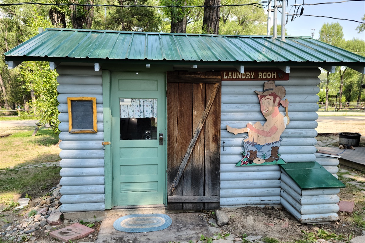 Buffalo Point Cottonwood Cabins Wyoming