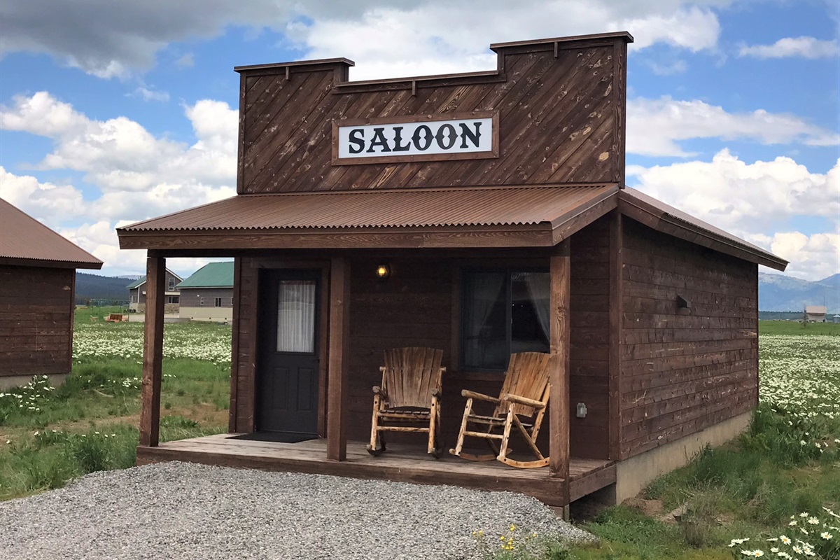 Saloon (Cabin 23) Old West Escapes, LLC
