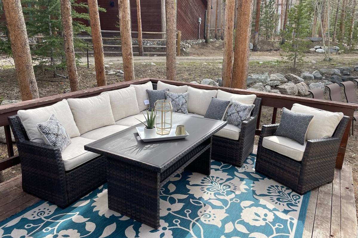 White Cloud Outpost Alpine Outposts