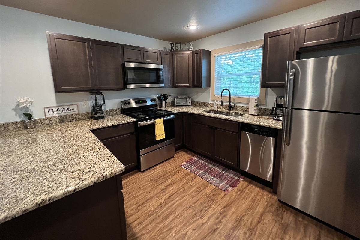 Bear Claw Cottage Rent R House LLC