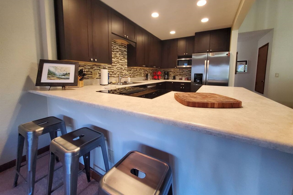 Updated Duplex with Mountain & Filtered Water View Juneau Vacation Homes