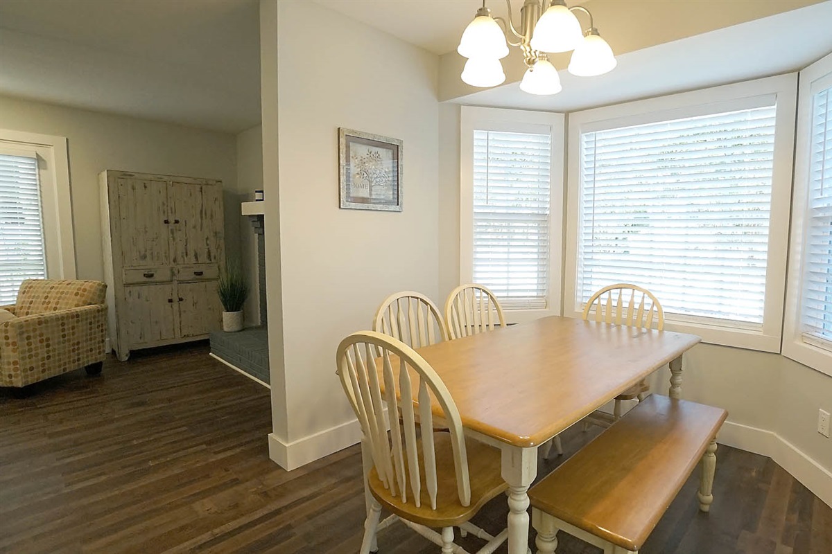 Freshly Renovated Townhome Pets