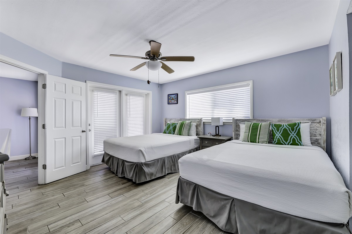 Gulf Coast Condo Across from Beach! Island Rentals SPI